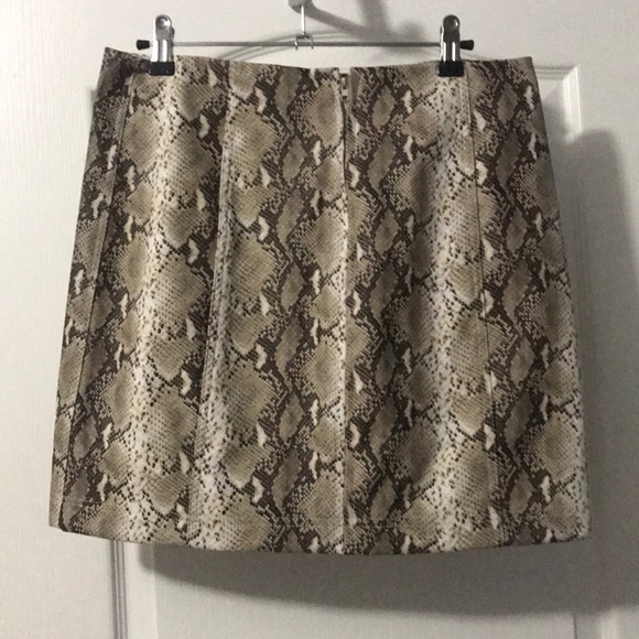 Snake print skirt - Picture 2 of 2